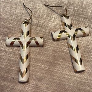 Vintage White and Silver Chevron Cross Earrings French Hooks Lightweight